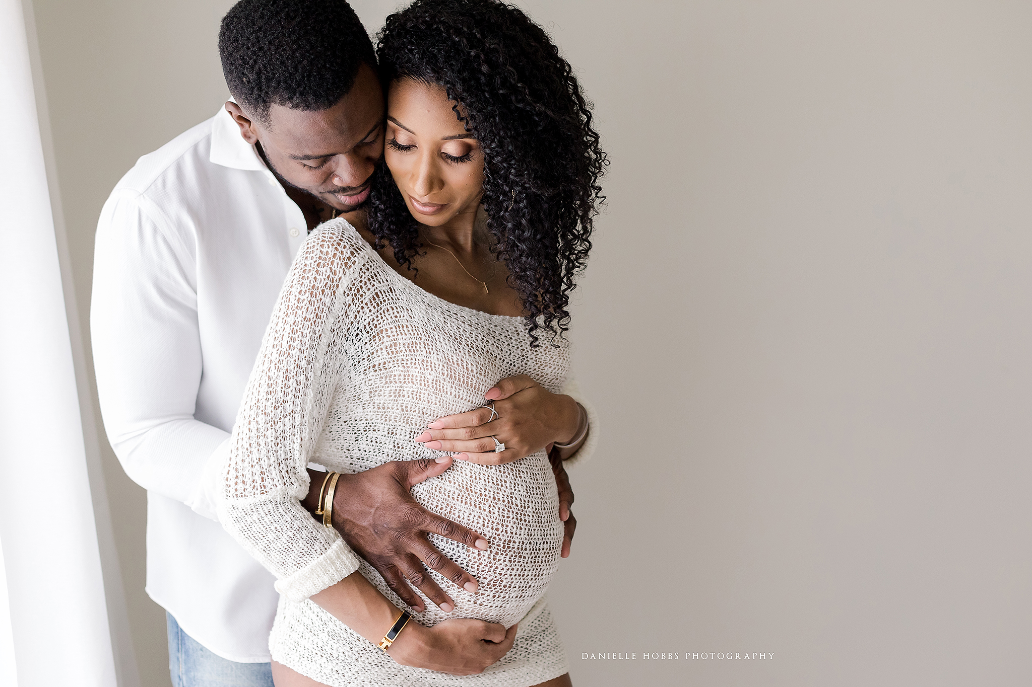 A Studio Maternity Session | Gainesville Virginia Maternity Photographer