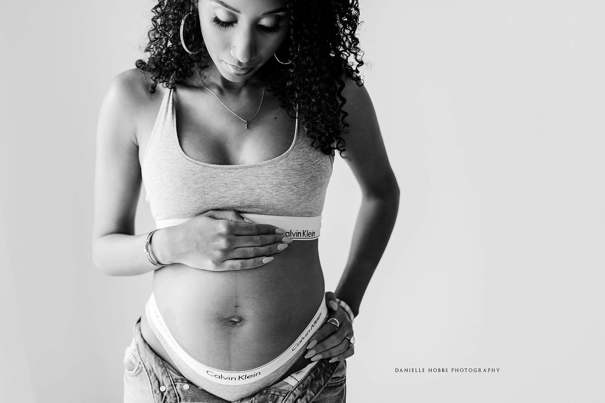 A Studio Maternity Session | Gainesville Virginia Maternity Photographer